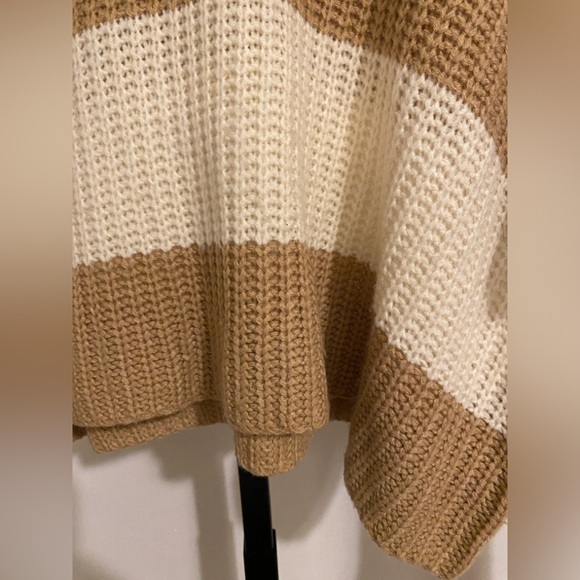 Jessica Simpson Brown and Cream Striped Sweater Women’s Medium DONATED - Picture 4 of 8